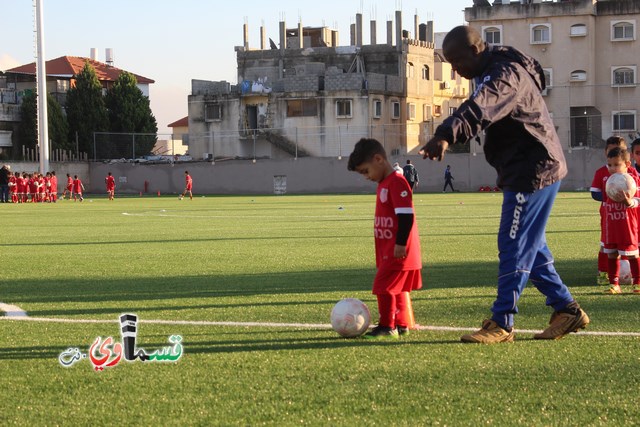 فيديو: قفزوا كالغزلان والفرحة والدموع تغمران شاكرين الرحمن وابو العبد بالحسبان في افتتاح ملعبهم الخضراوان   